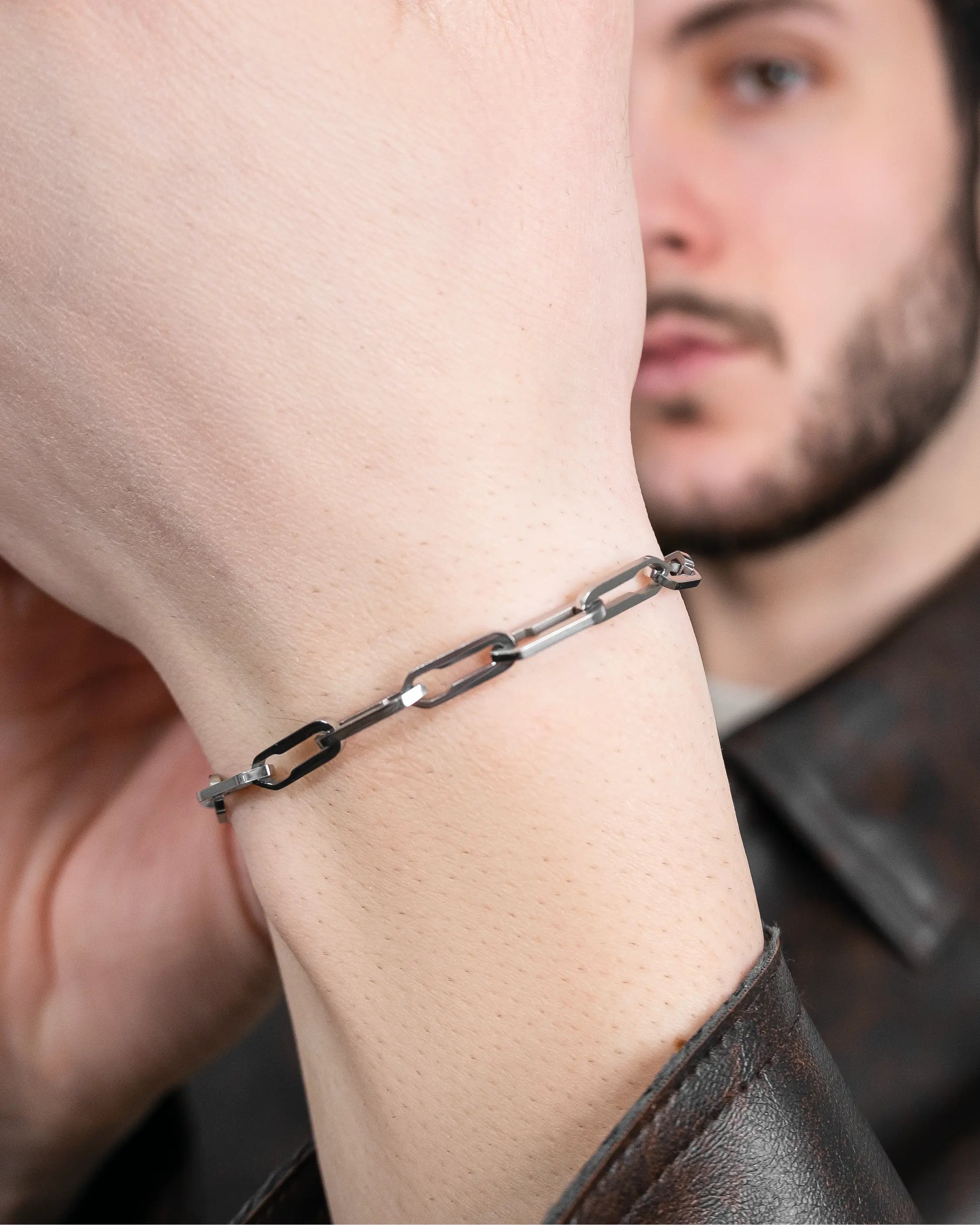 Armbänder