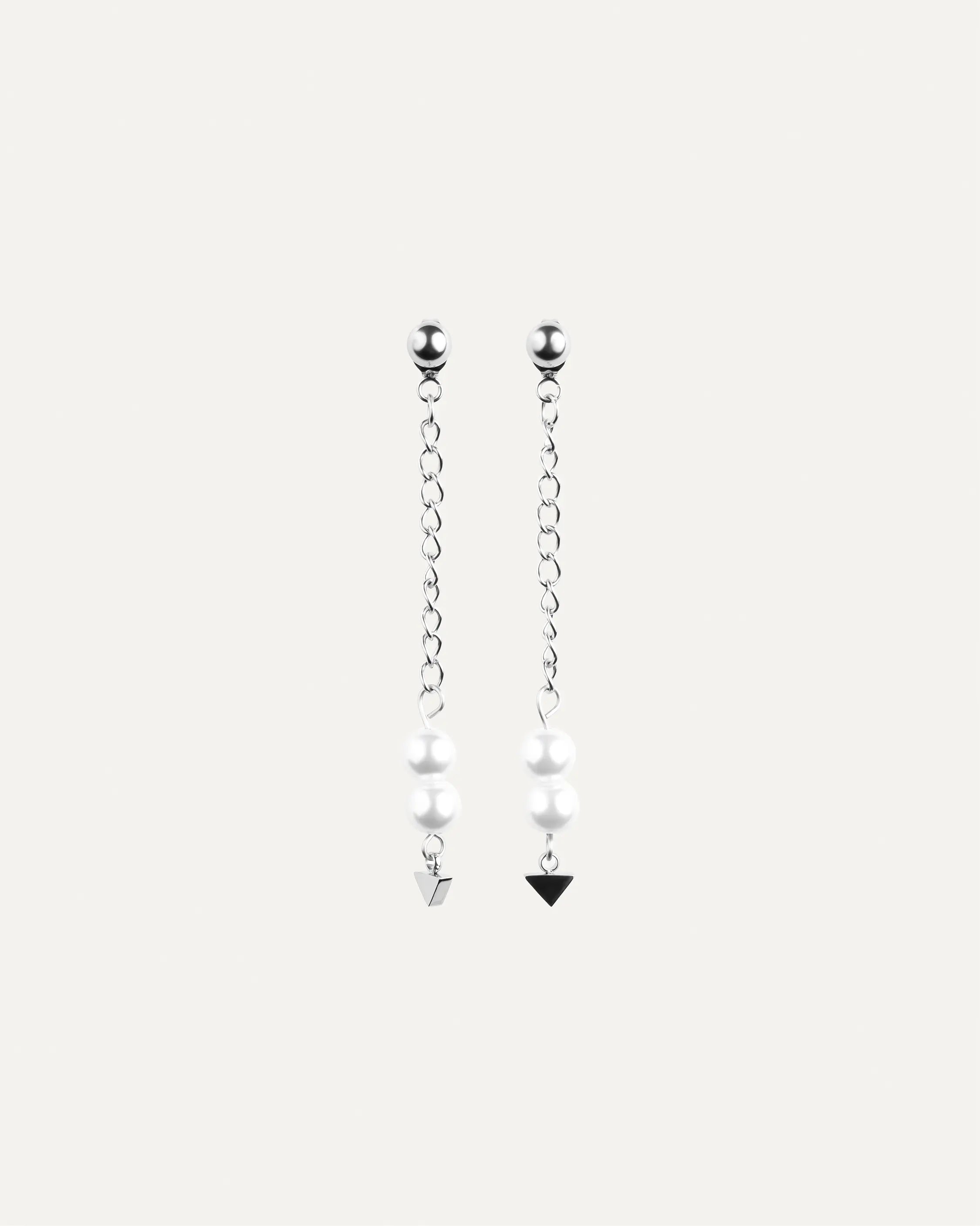 Éclat Larmes Ohrringe in Silber aus 316L-Edelstahl und Glasperlen, paarweise abgebildet.